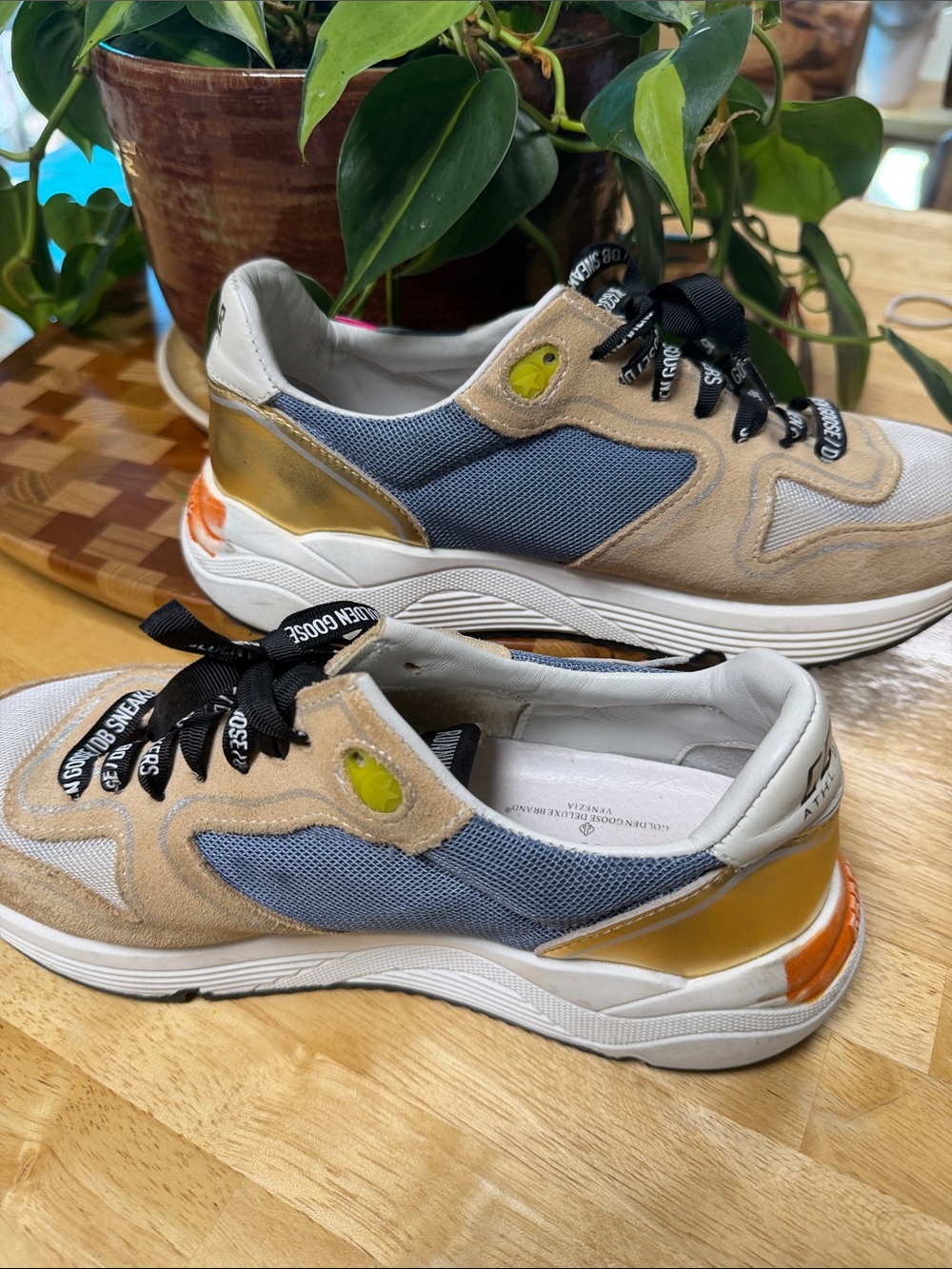 Star Beige & Pink Star Athletic Sneakers - Picture 3 of 7